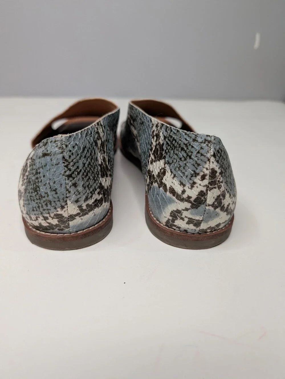 Crown Vintage Snake Print Blue Gray Open Toe Slip On Shoes Sandals Women's 8M